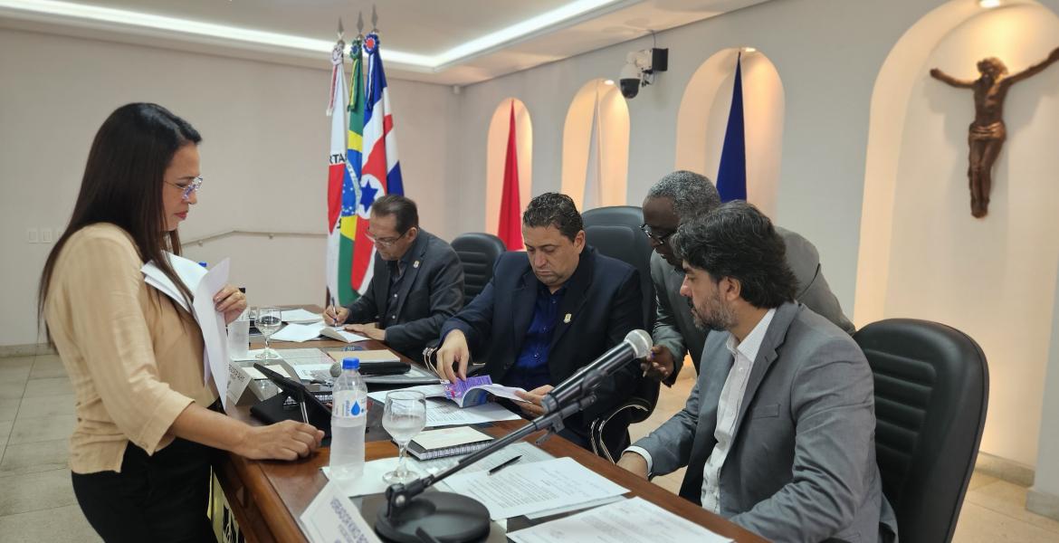1ª Reunião Extraordinária no Recesso Parlamentar do 1º Período: