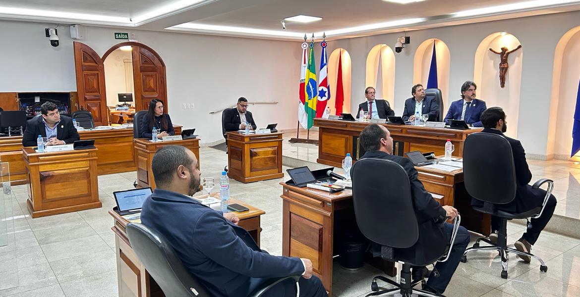 16ª Reunião Ordinária tem entrega de homenagens e aprovação de 7 projetos na Ordem do Dia