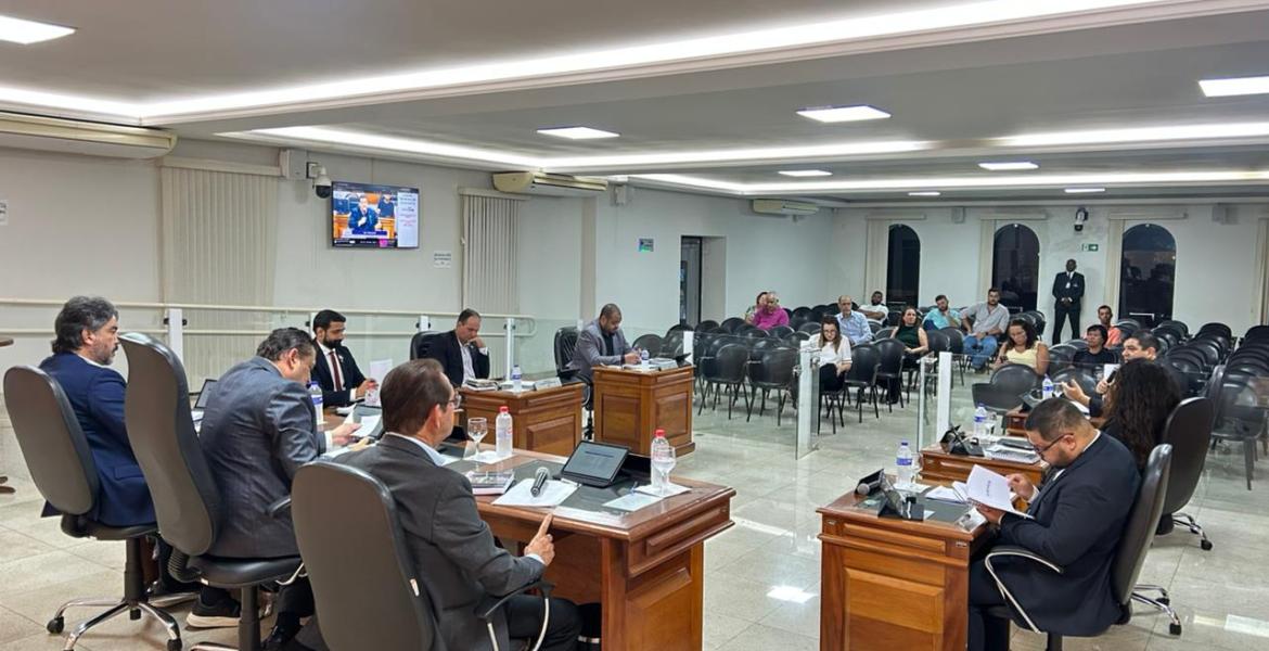 Foram propostas 22 indicações e 20 requerimentos sobre diversos temas de interesse público