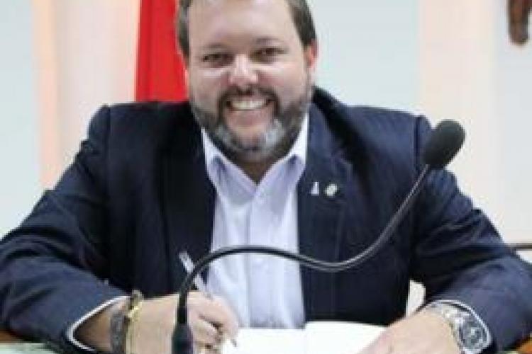 Matheus Fonseca Bizinoto é eleito Presidente da Câmara