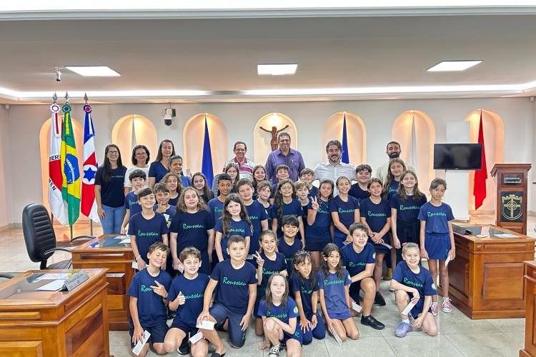 Os alunos do Colégio Rousseau conheceram a Casa Legislativa e sanaram dúvidas com os vereadores