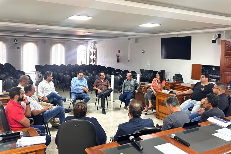 Vereadores tiram dúvidas e apresentam demandas junto à empresa administradora do Cemitério